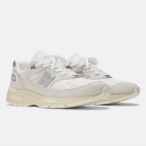New Balance Made In UK 991v2 Wind Chime & White Frozen Dew