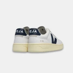 Veja Men's V-90 Leather Extra White Nautico